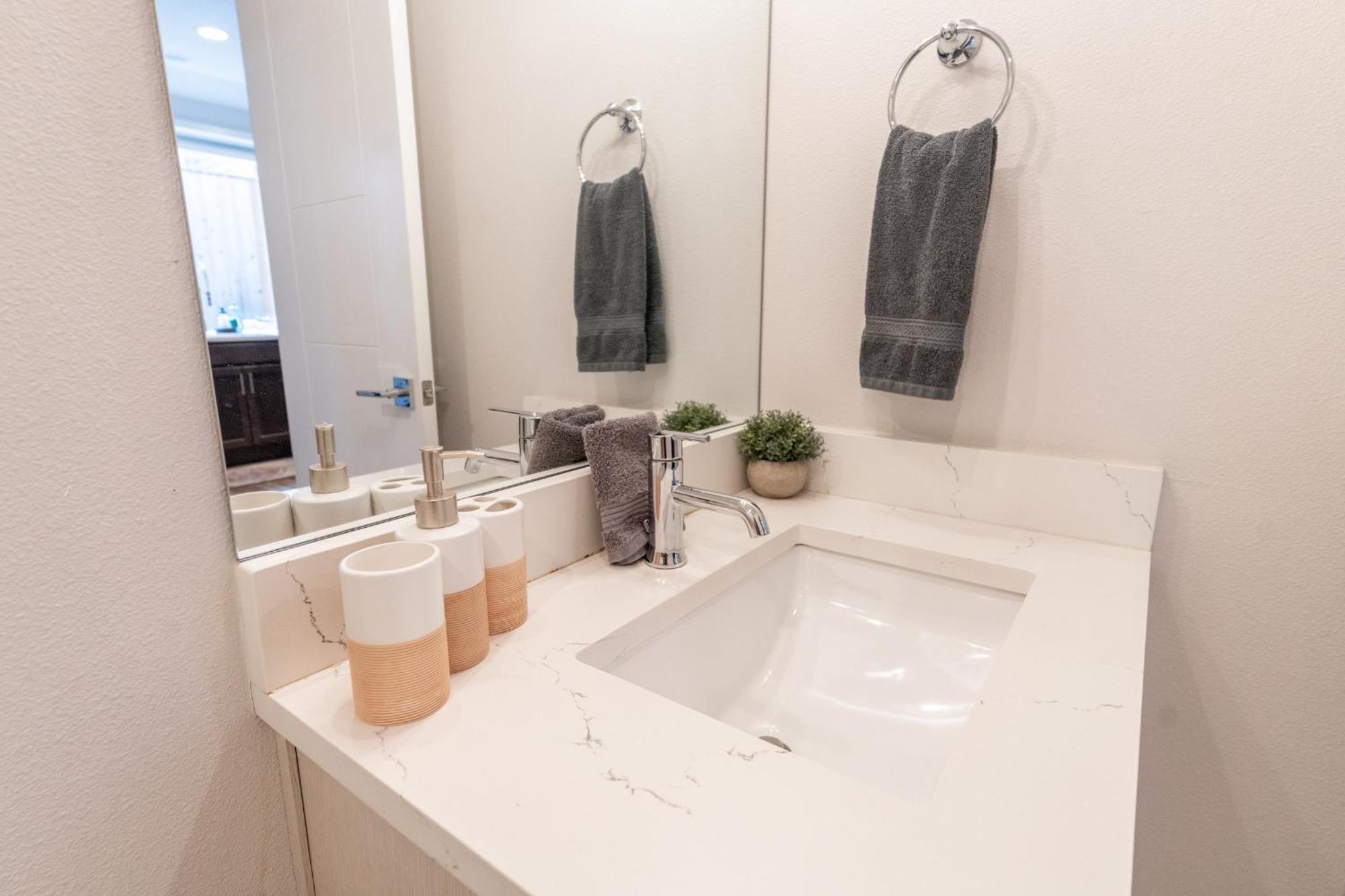 Walkable Apt Next To Restaurants, Bars, And Shops! Portland Esterno foto